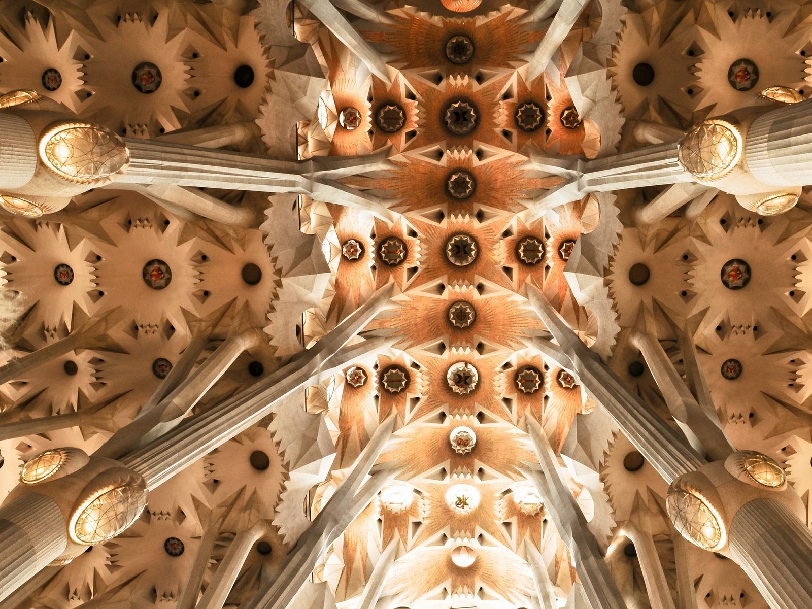 Virtual Tour of Gaudi’s Barcelona Sagrada Família incredible ceiling architecture